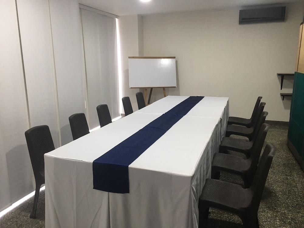 Hotel Ruittoque D Prada Bucaramanga Bagian luar foto